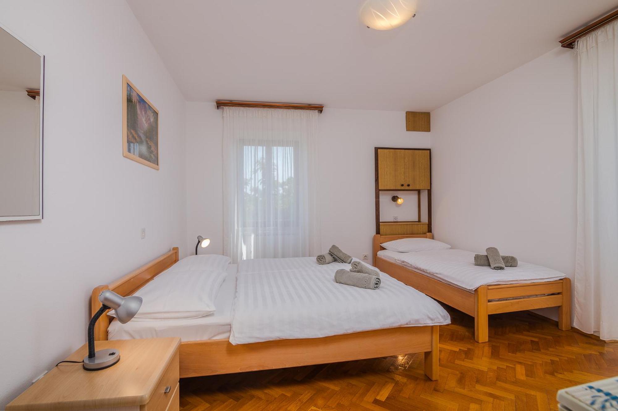 B&B Segulja Malinska Luaran gambar