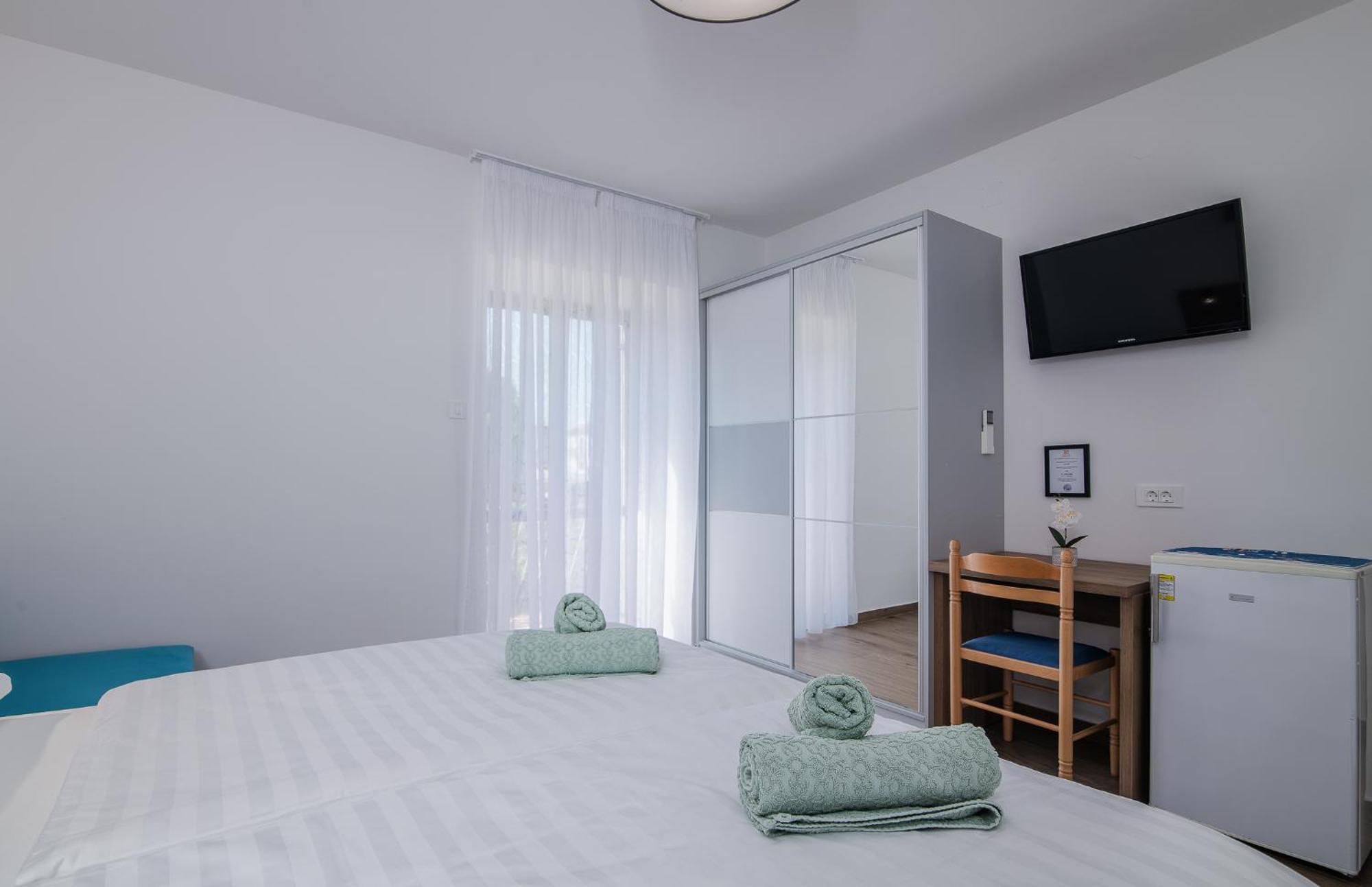 B&B Segulja Malinska Luaran gambar